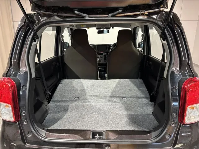 アルト 4WD(スズキ)の車両写真