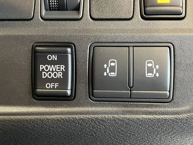 ニッサン セレナ Sハイブリッド