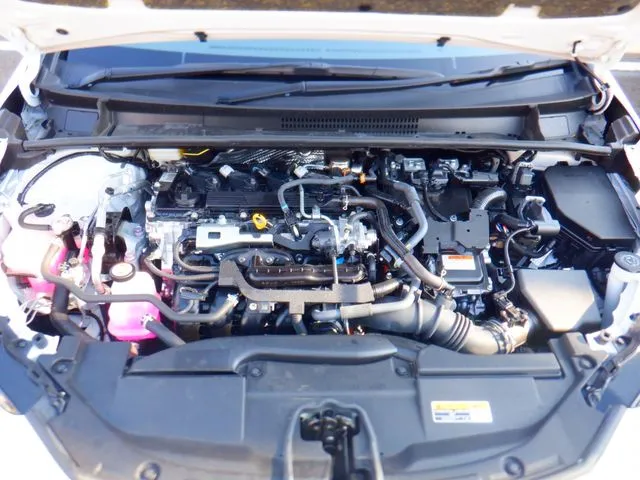 トヨタ プリウス 4WD