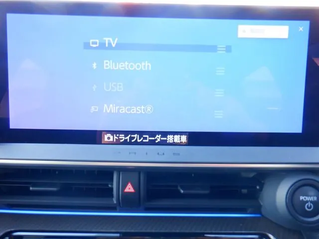 トヨタ プリウス 4WD