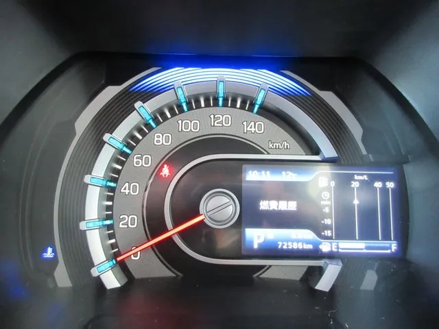 フレアクロスオーバー 4WD(マツダ)の車両写真