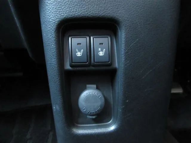 フレアクロスオーバー 4WD(マツダ)の車両写真