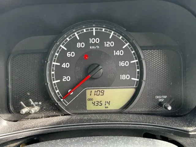 プロボックスバン 2WD(トヨタ)の車両写真