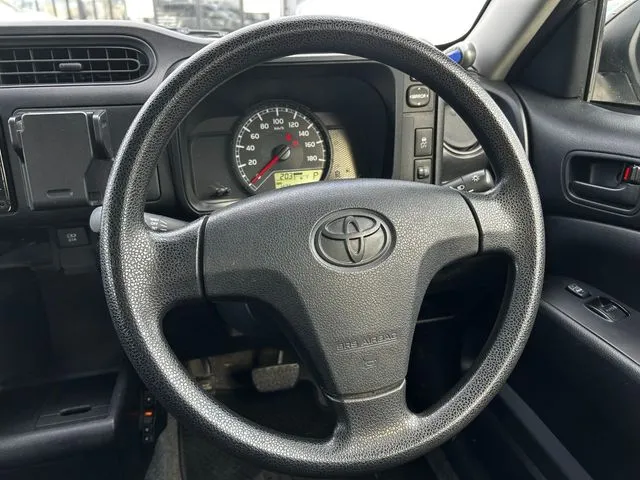 プロボックスバン 2WD(トヨタ)の車両写真