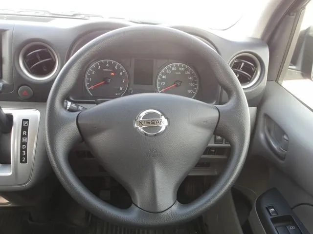 NV350キャラバン 1.2t(ニッサン)の車両写真