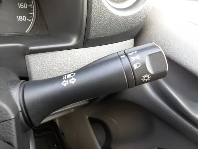 NV350キャラバン 1.2t(ニッサン)の車両写真