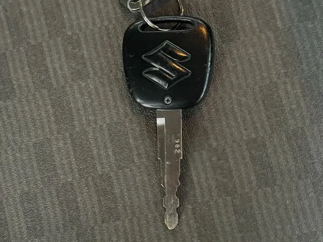 エブリイバン(スズキ)の車両写真