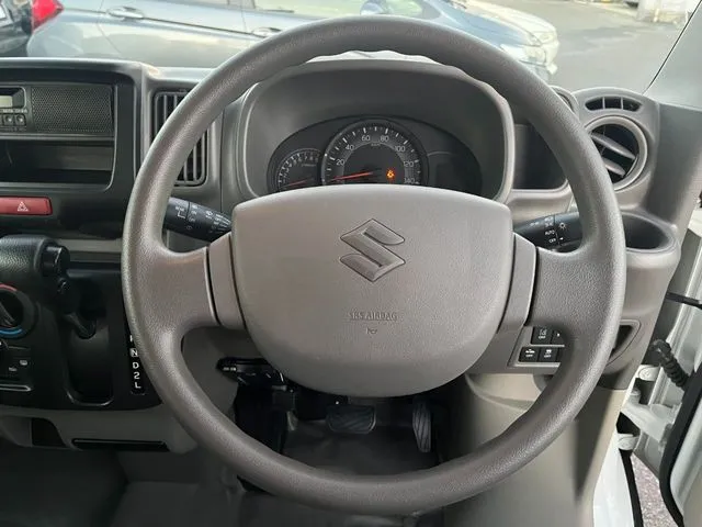 エブリイバン(スズキ)の車両写真