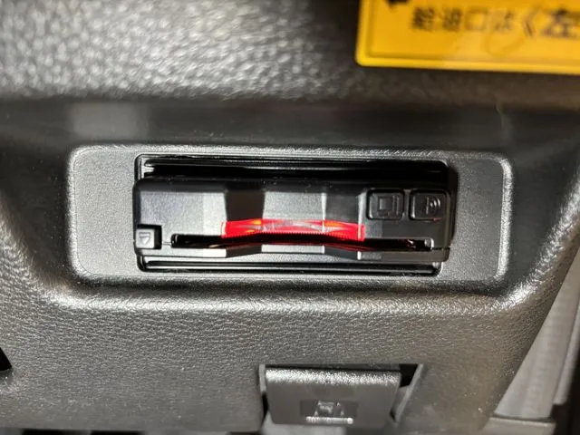 スペーシア 4WD(スズキ)の車両写真