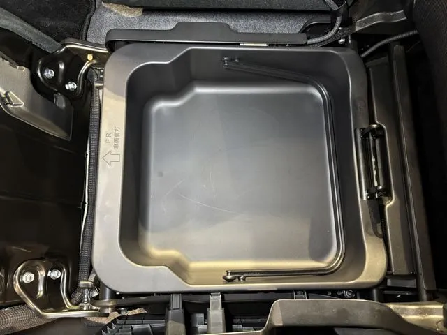 スペーシア 4WD(スズキ)の車両写真