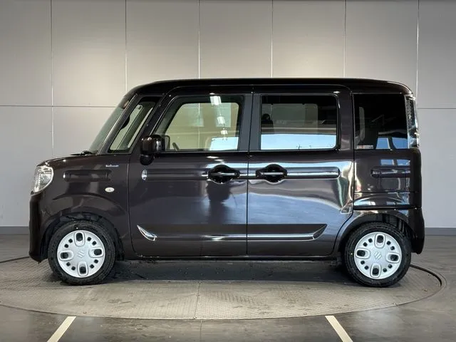 スペーシア 4WD(スズキ)の車両写真