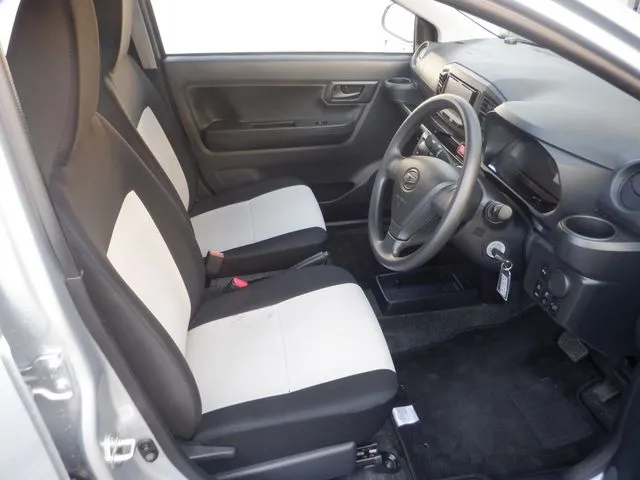 ダイハツ ミラ イース