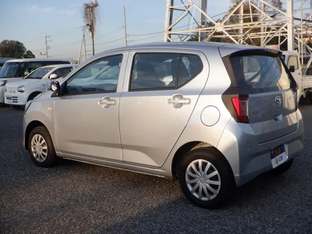 ダイハツ ミラ イース