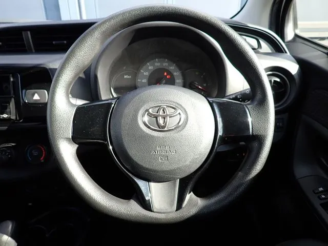 トヨタ ヴィッツ