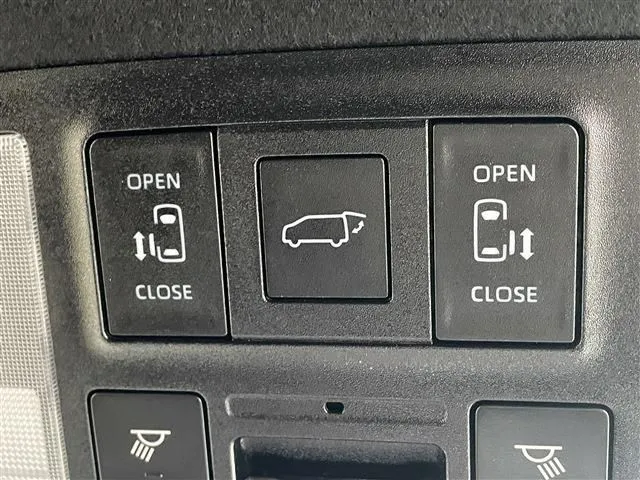 トヨタ ヴォクシー