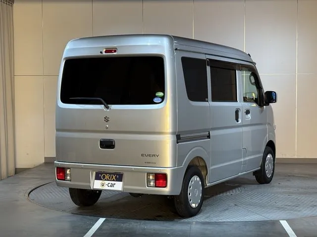 スズキ　エブリイバン　４ＷＤ