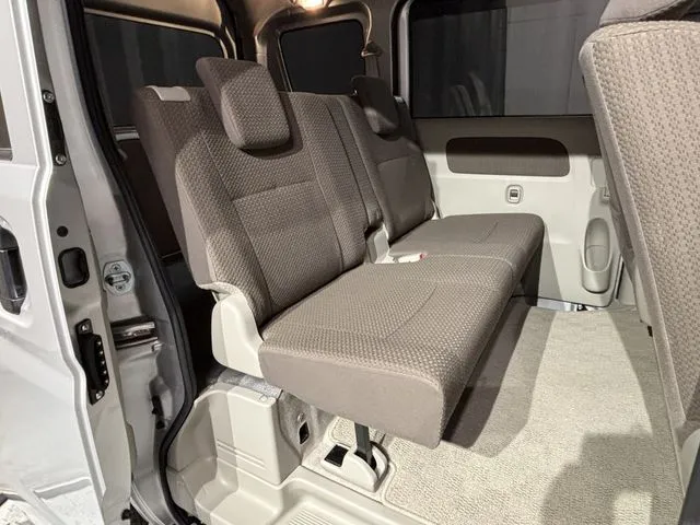 スズキ　エブリイバン　４ＷＤ