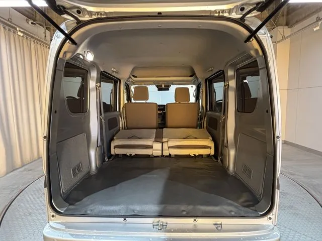 スズキ　エブリイバン　４ＷＤ