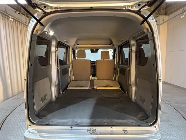 スズキ　エブリイバン　４ＷＤ