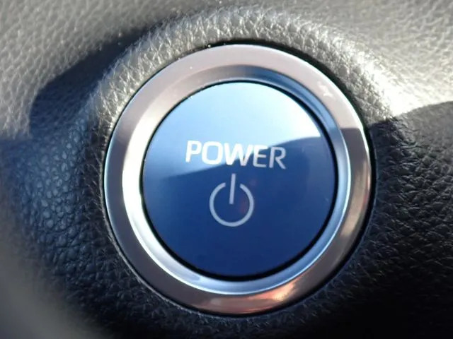 トヨタ ヤリス ハイブリッド