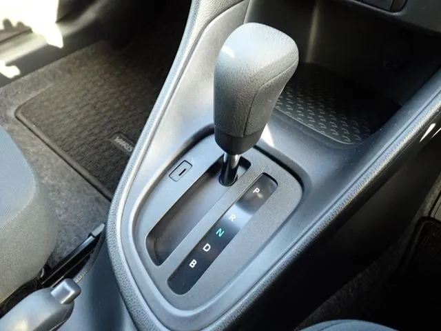 トヨタ ヤリス ハイブリッド