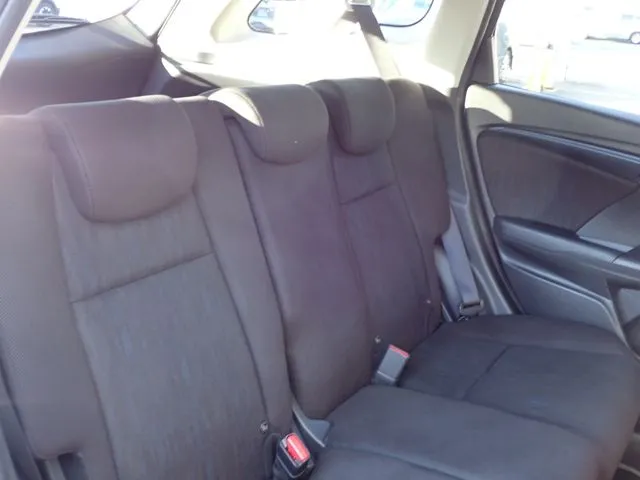 シャトル　ハイブリッド（ホンダ）の車両写真