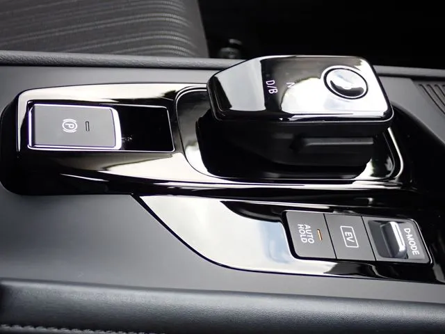 ノート(ニッサン)の車両写真