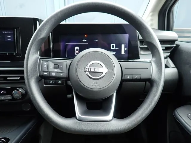 ノート(ニッサン)の車両写真