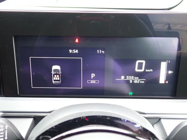 ノート(ニッサン)の車両写真