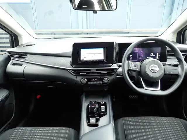 ノート(ニッサン)の車両写真