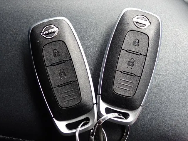 ノート(ニッサン)の車両写真