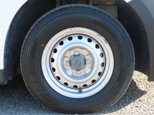 ニッサン NV150 AD 2WD