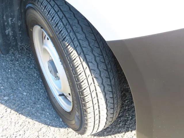 ニッサン NV150 AD 2WD