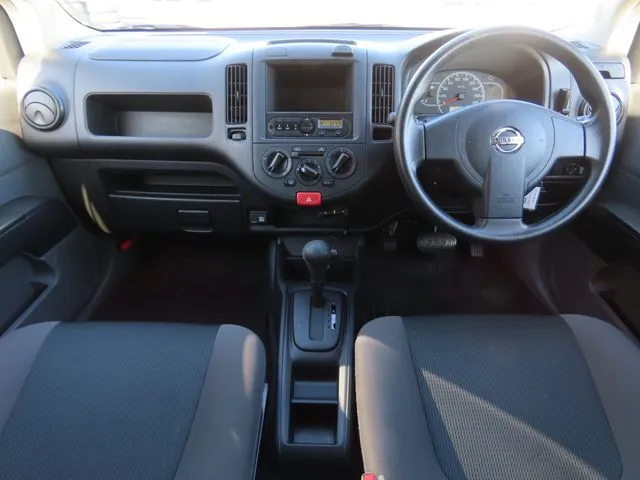 ニッサン NV150 AD 2WD