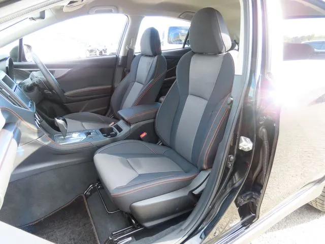 ＳＵＢＡＲＵ　ＸＶ（スバル）の車両写真