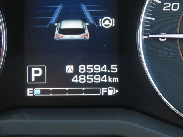 ＳＵＢＡＲＵ　ＸＶ（スバル）の車両写真