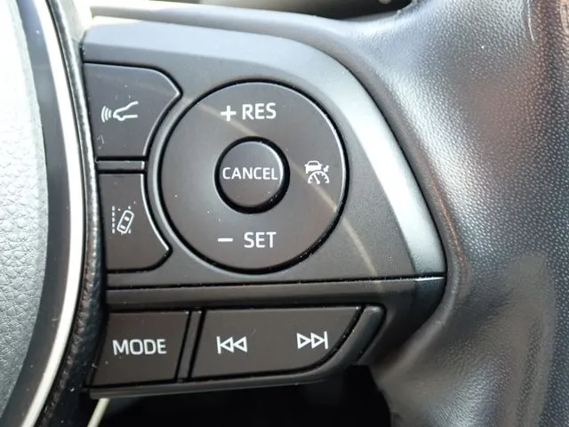 カローラ ツーリング ハイブリッド(トヨタ)の車両写真