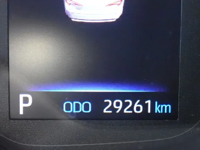 カローラ ツーリング ハイブリッド(トヨタ)の車両写真