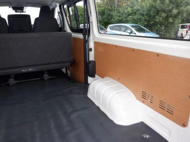 トヨタ　ハイエースバン　１．２５ｔ　２ＷＤ
