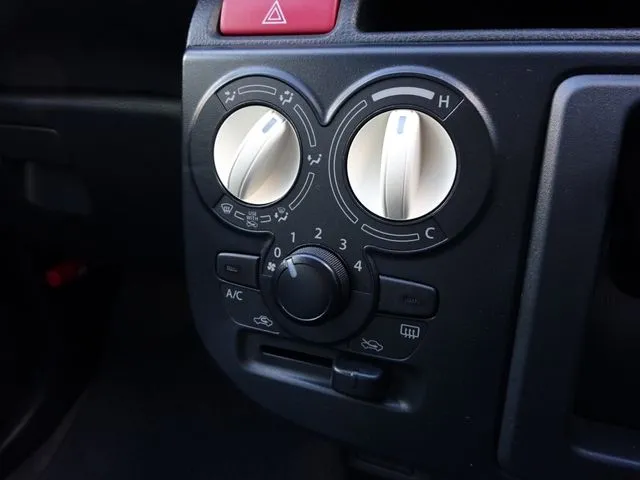 アルト（スズキ）の車両写真