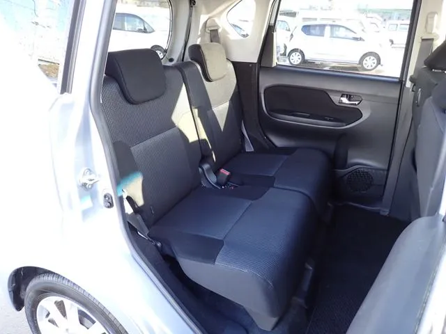 ダイハツ　ムーヴ