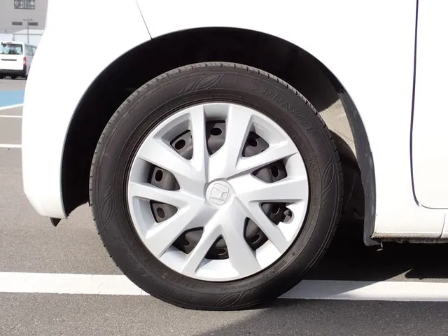 N BOX(ホンダ)の車両写真