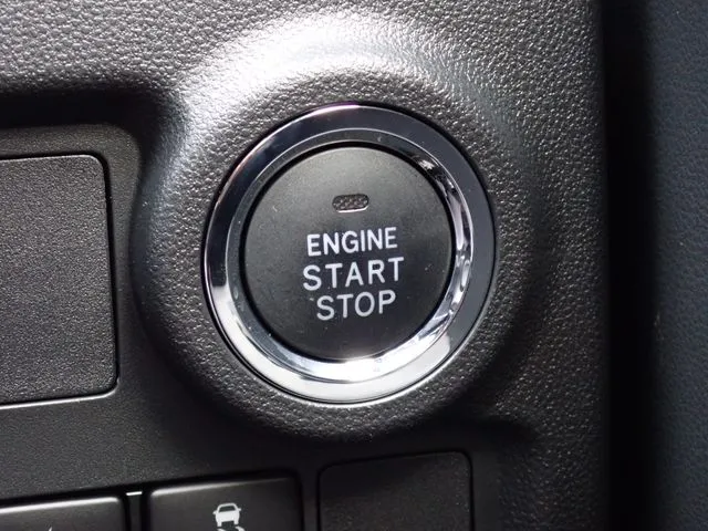 パッソ（トヨタ）の車両写真