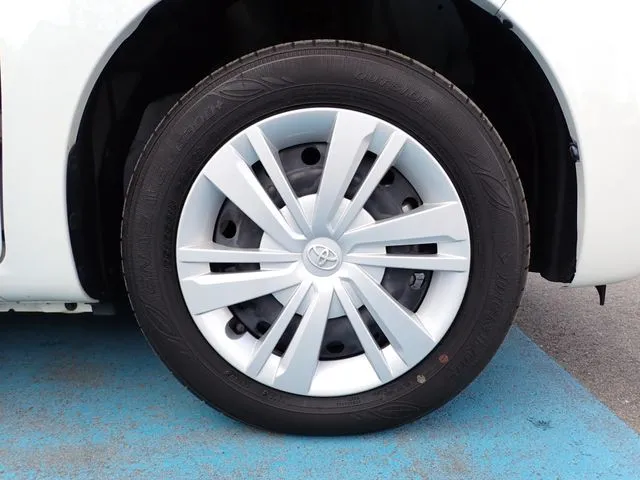 パッソ（トヨタ）の車両写真