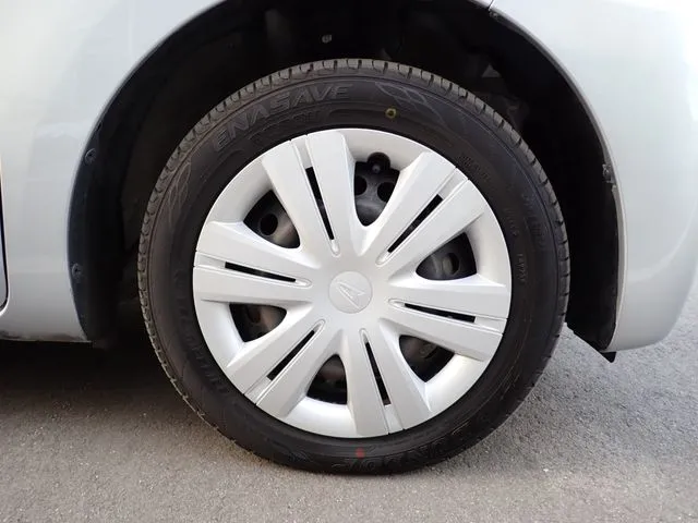 タント（ダイハツ）の車両写真