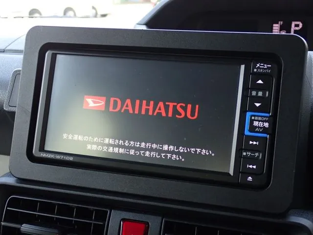 タント（ダイハツ）の車両写真