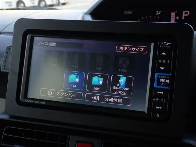 タント（ダイハツ）の車両写真