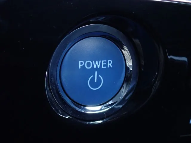 プリウス（トヨタ）の車両写真