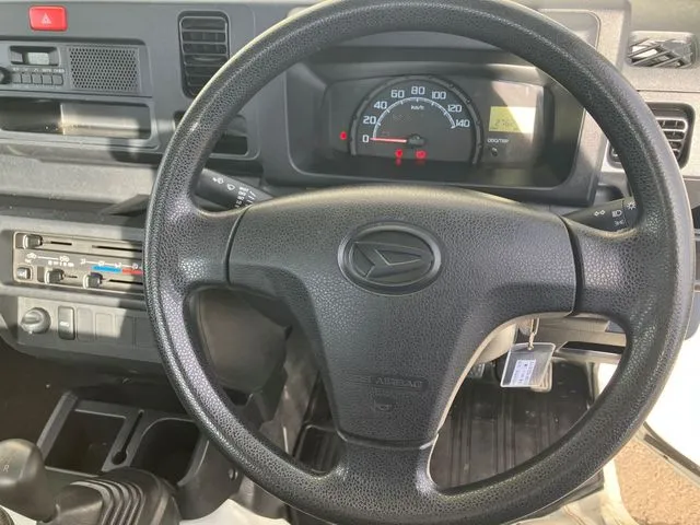 ハイゼットトラック　４ＷＤ（ダイハツ）の車両写真