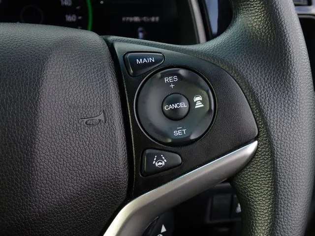 シャトル ハイブリッド(ホンダ)の車両写真